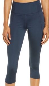Girlfriend Collective High-Waisted Capri Leggings Midnight Blue Small